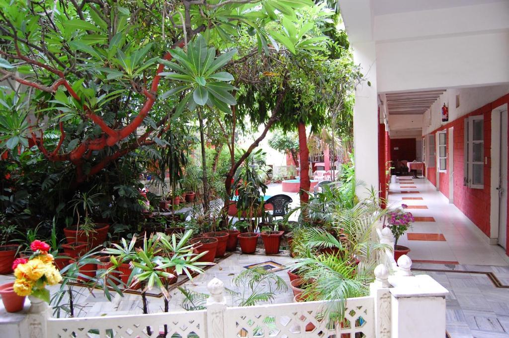 Hotel Tourist Rest House Agra Agra  Esterno foto